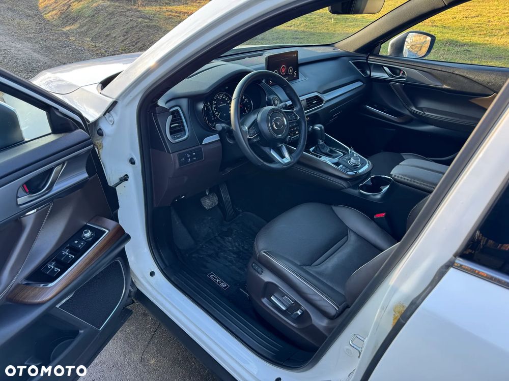 Mazda CX-9 - 16