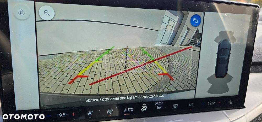 Ford Focus 1.0 EcoBoost mHEV Titanium - 14