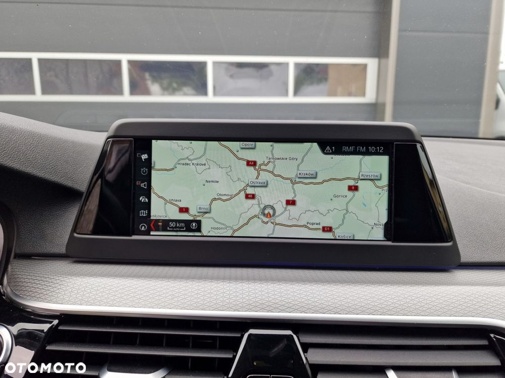 BMW Seria 5 530d Sport Line - 35
