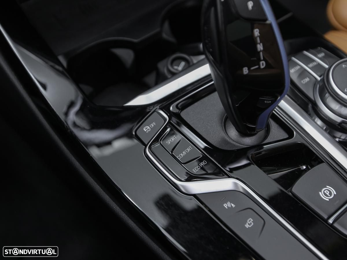 BMW iX3 - 25