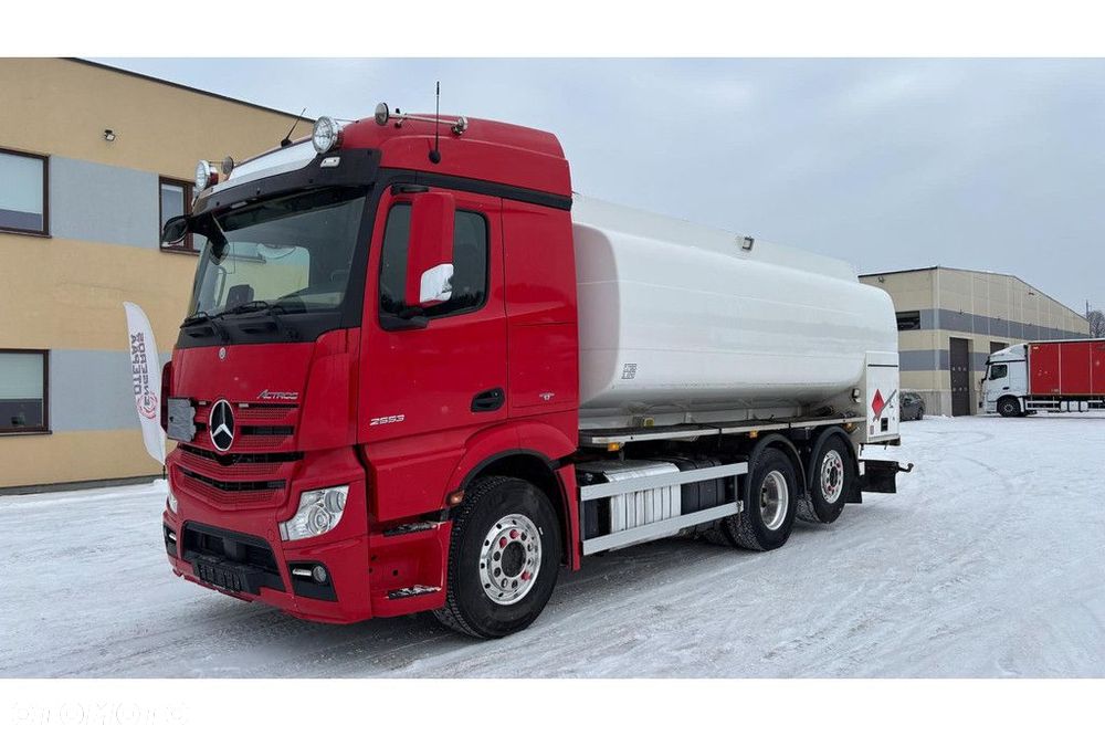 Mercedes-Benz Actros 2553 6x2*4 RETARDER + 18.800 LITERS + ADR - 2