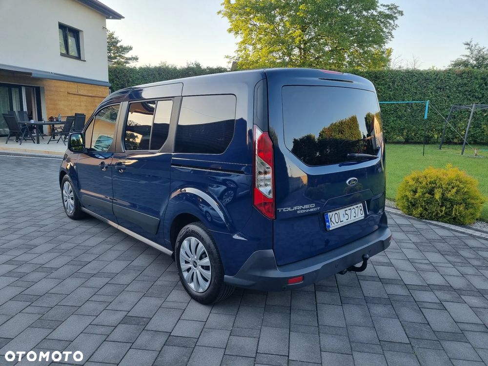 Ford Tourneo Connect Grand - 38