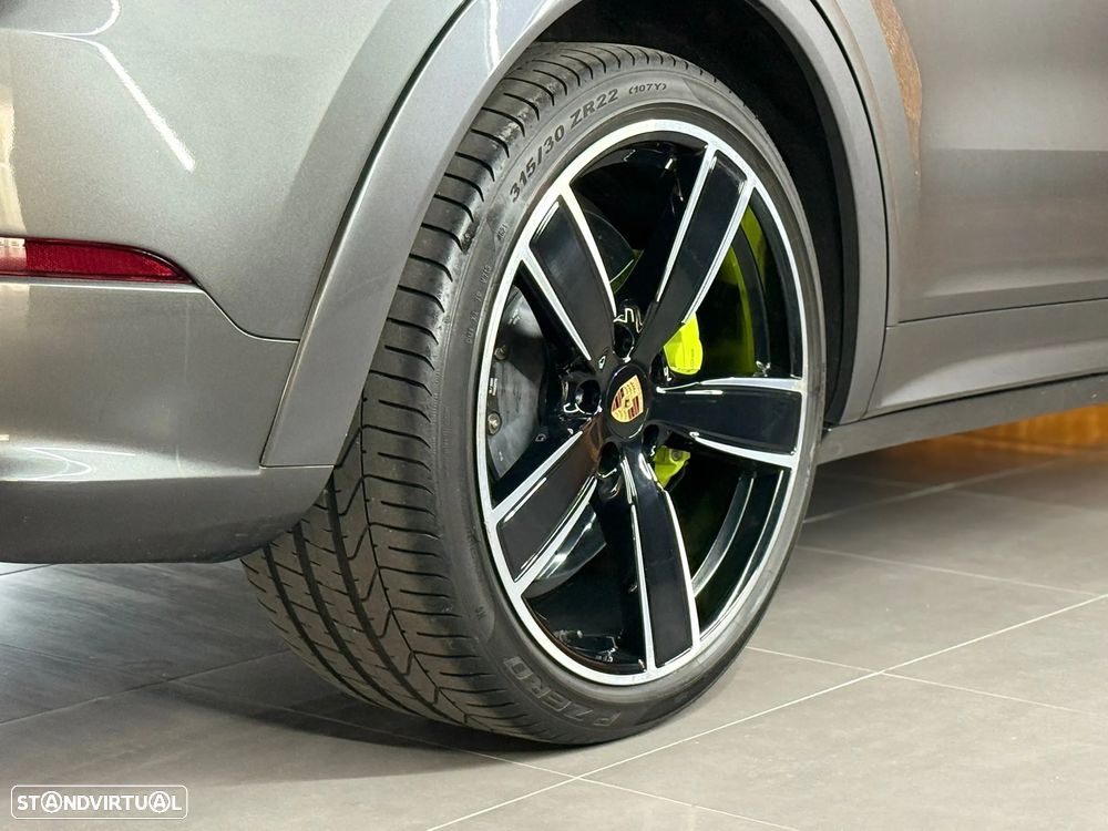 Porsche Cayenne Coupé Turbo S E-Hybrid - 21