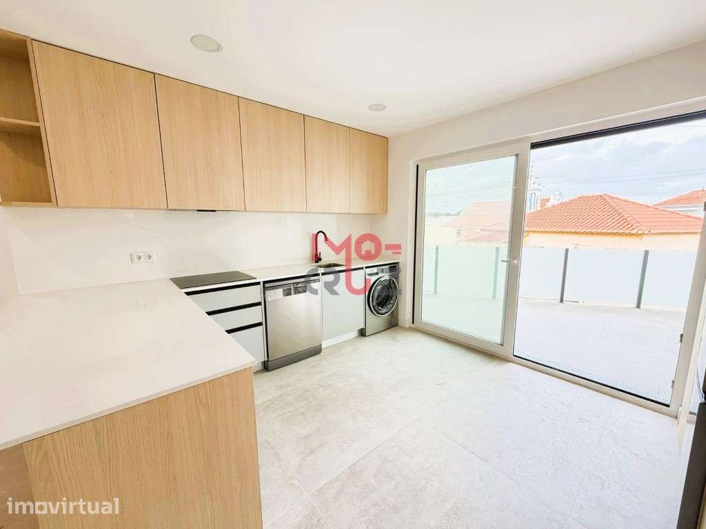 Apartamento T2 Moderno com Suíte, Elevador e 2 Lugares de Garagem F... - Grande imagem: 2/20