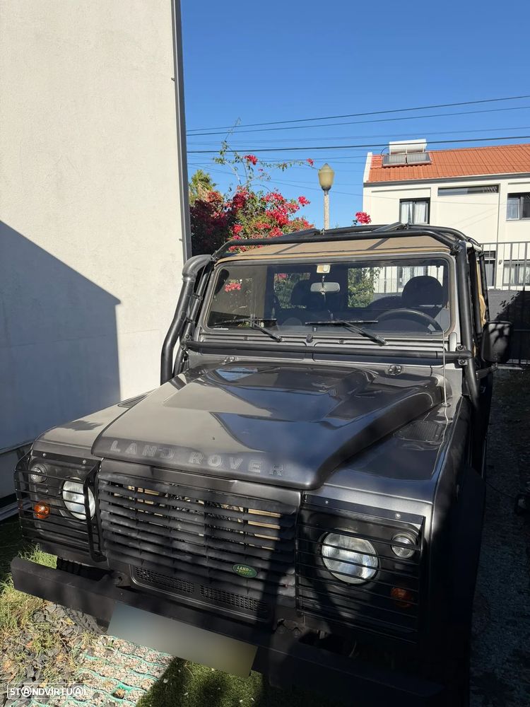 Land Rover Defender - 18