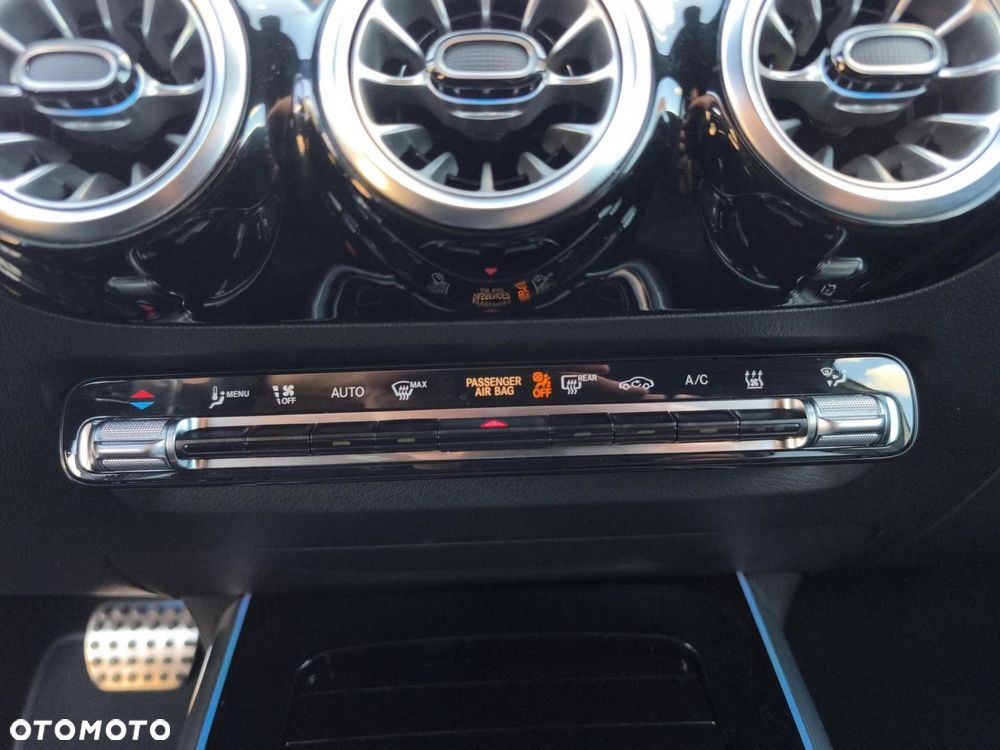 Mercedes-Benz EQA - 19