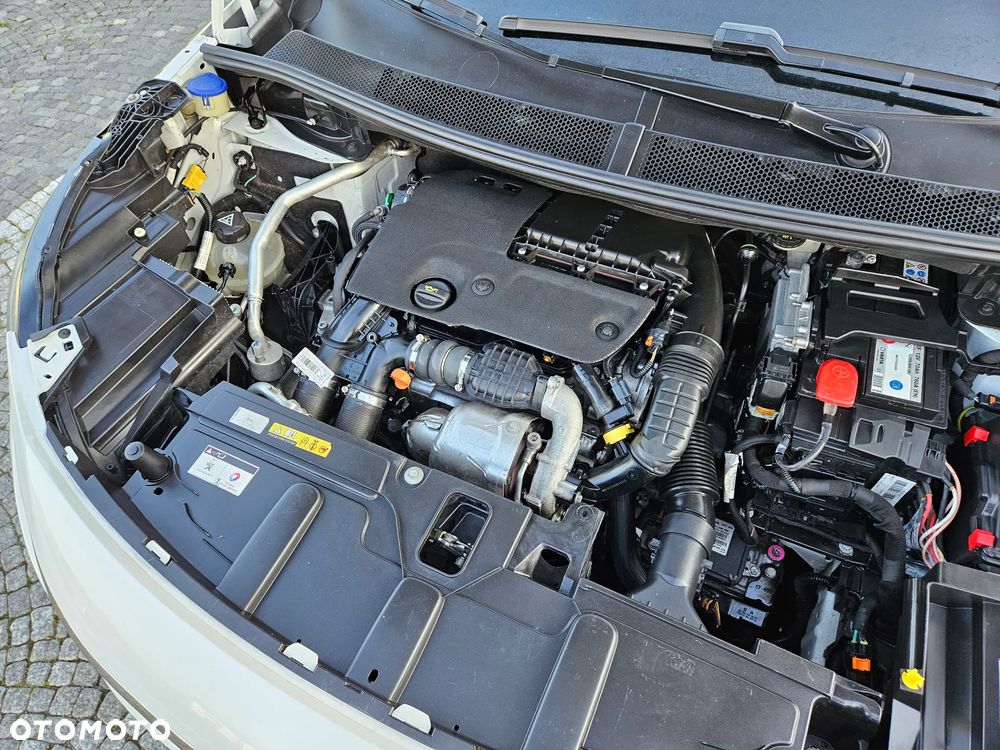 Peugeot 5008 1.6 BlueHDi Style 7os - 38
