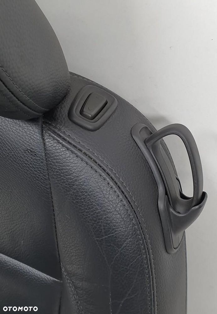 FOTEL LEWY PRZEDNI PRZÓD KIEROWCY SKÓRA GRZANY VOLVO C70 II EUROPA - 7