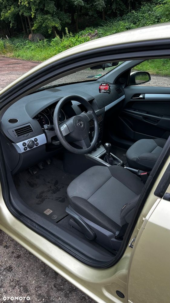 Opel Astra 1.6 Sport - 10