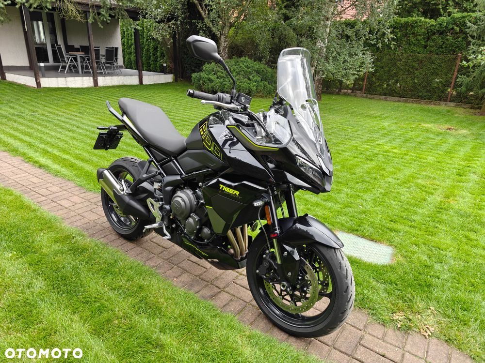 Triumph Tiger - 4