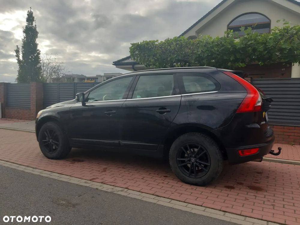 Volvo XC 60 2.4D - 32