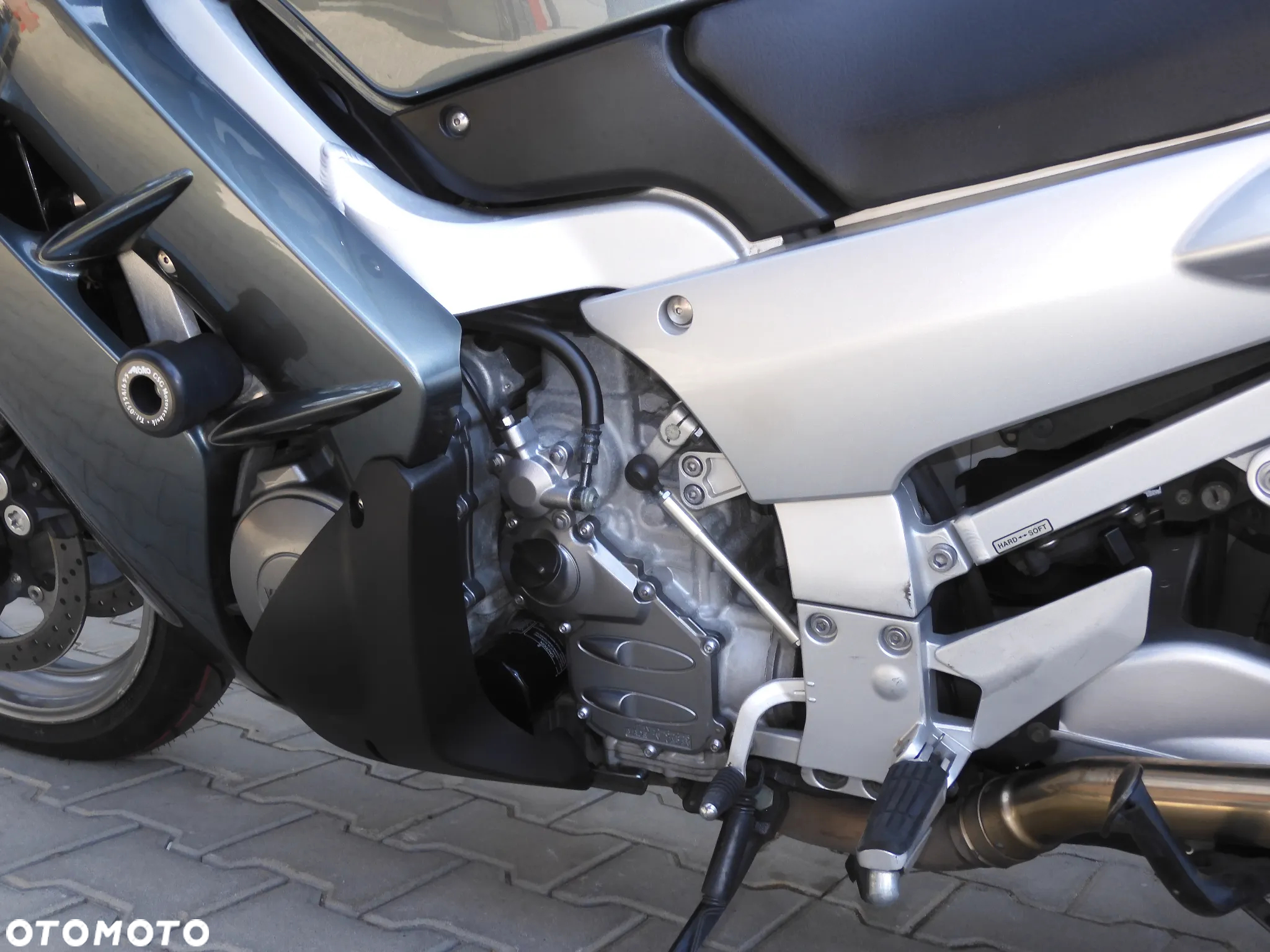 Yamaha FJR - 25