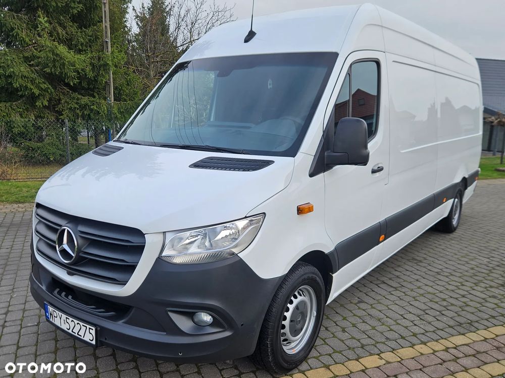 Mercedes-Benz Sprinter - 10
