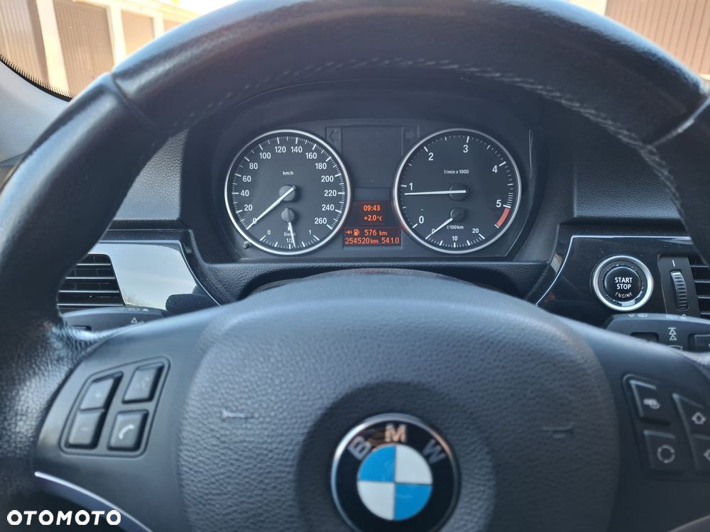 BMW Seria 3 318d DPF Edition Lifestyle - 12