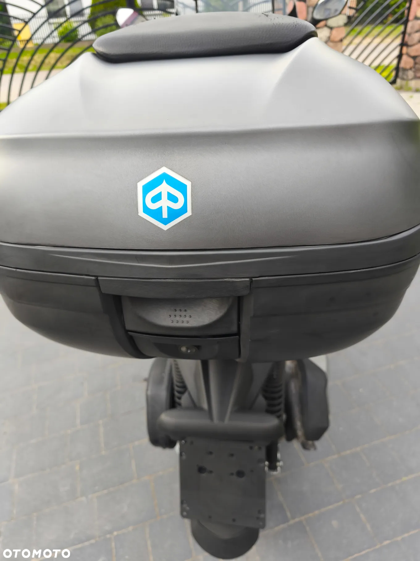 Piaggio MP-3 - 10