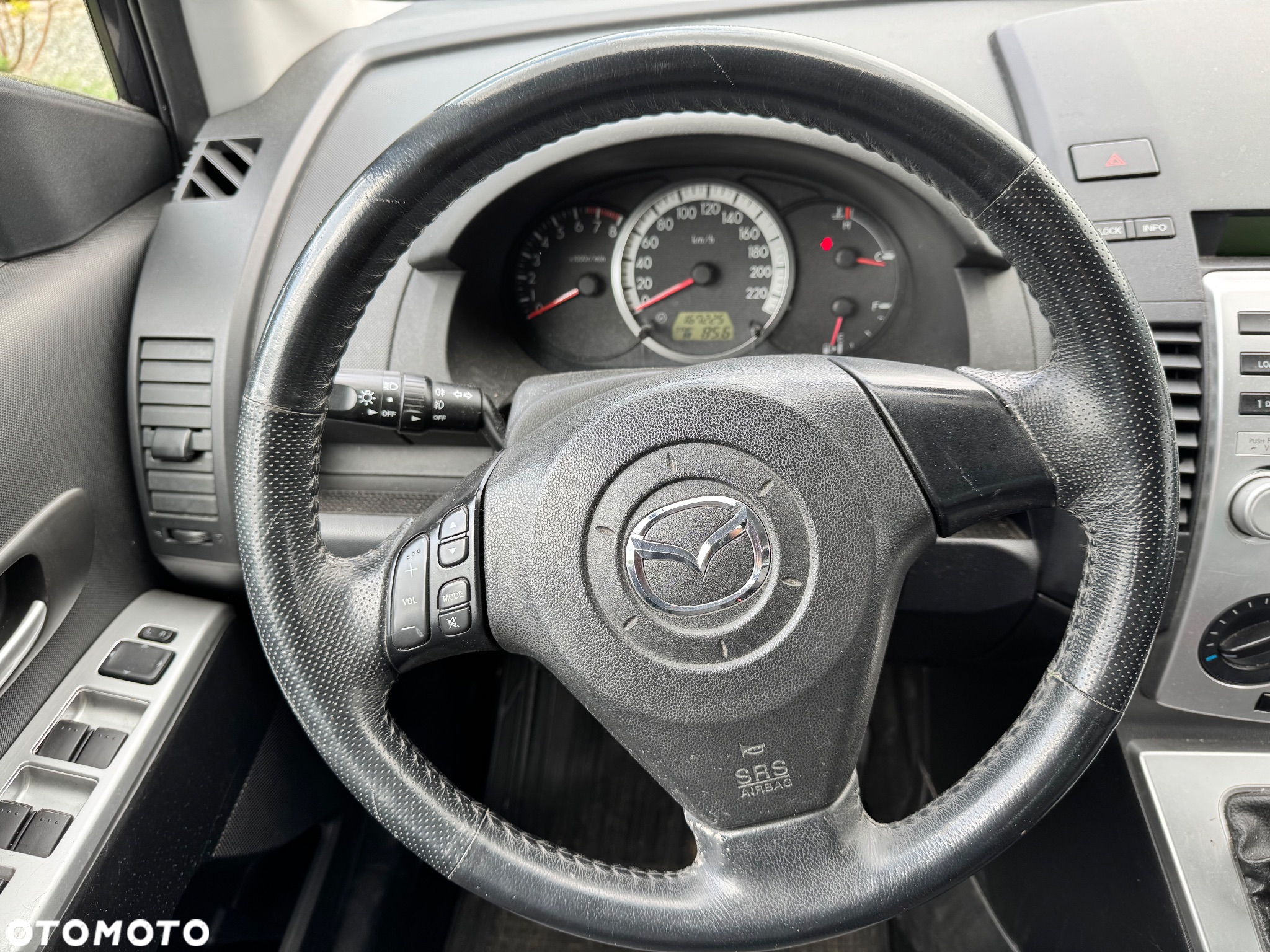 Mazda 5 - 24