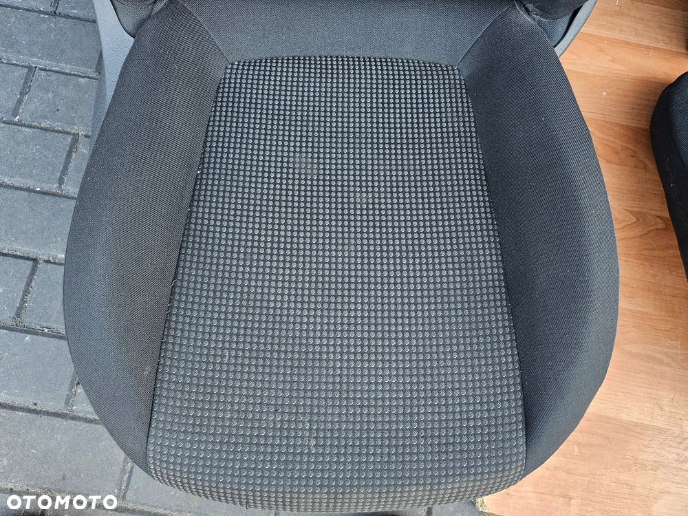 FOTELE PRZEDNIE KANAPA OPARCIE TYŁ MATERIAŁOWE OPEL CORSA D 3 DRZWI EUROPA - 17