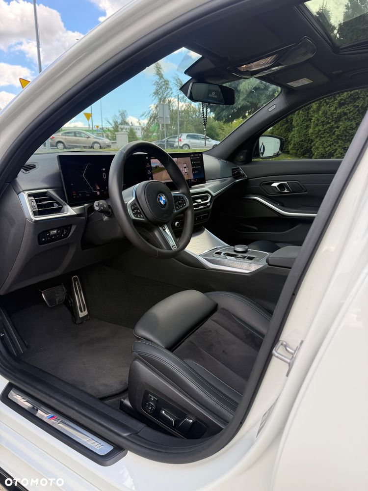 BMW Seria 3 330i M Sport sport - 18