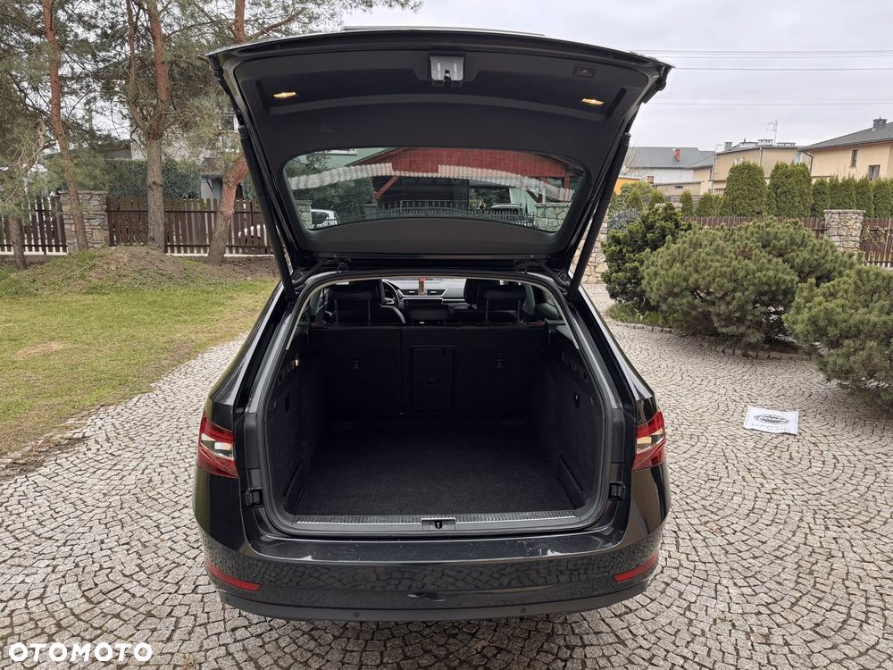 Skoda Superb 2.0 TDI SCR 4x4 L&K DSG - 8