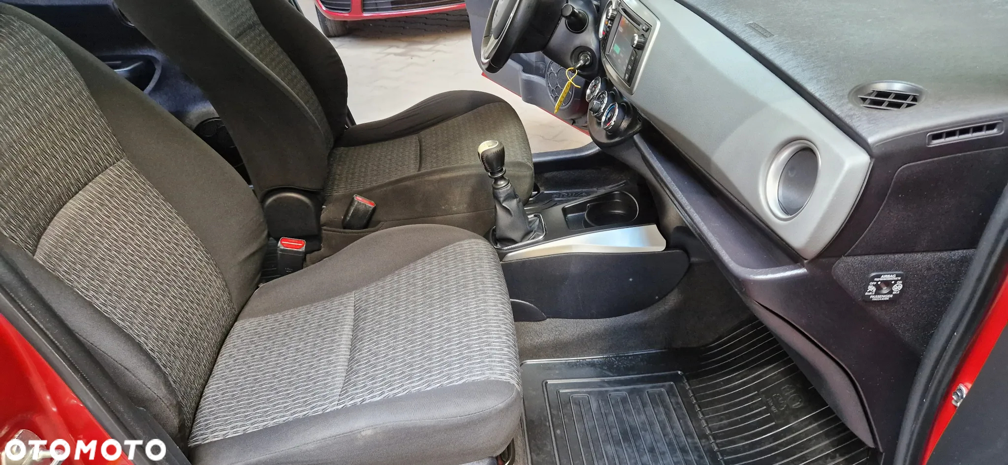 Toyota Yaris 1.33 VVT-i Executive - 22