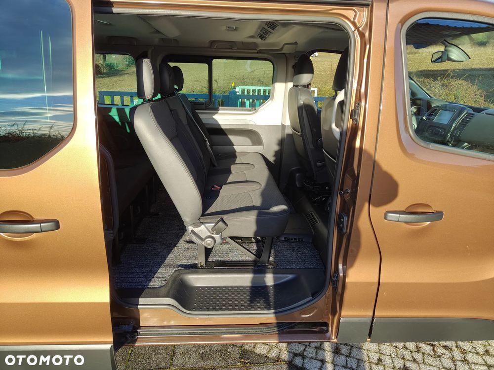 Opel Vivaro 1.6 D L2H1 S&S Tourer - 11