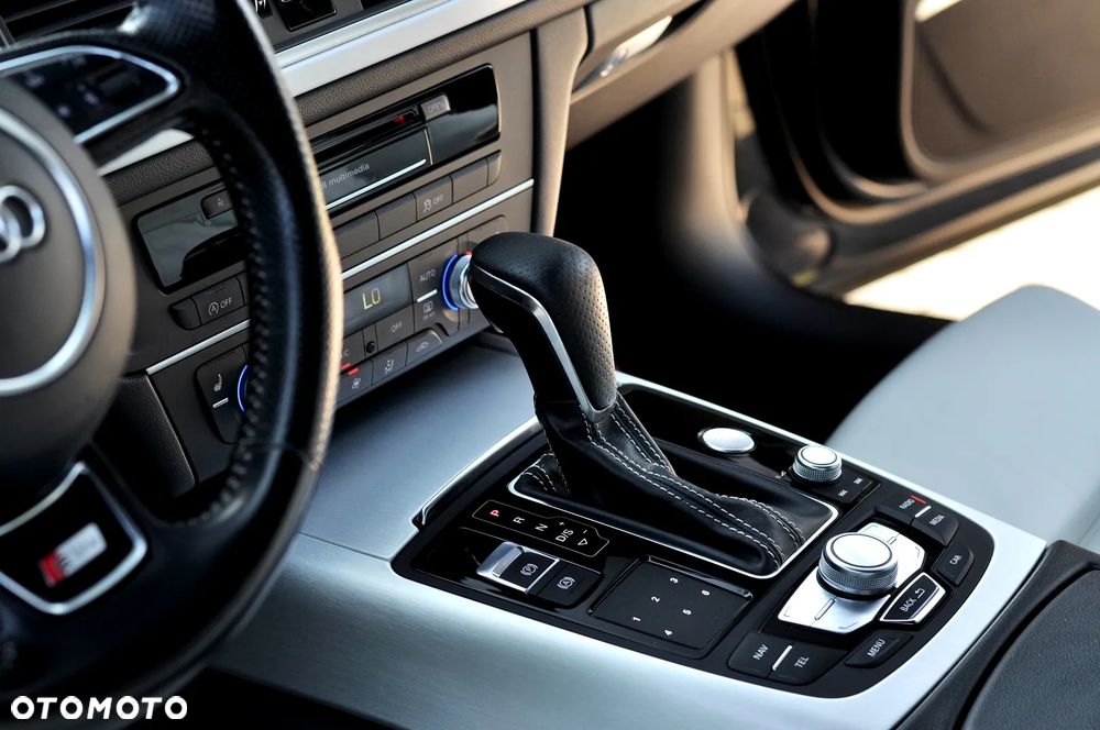 Audi A6 Avant 2.0 TDI ultra S tronic - 33