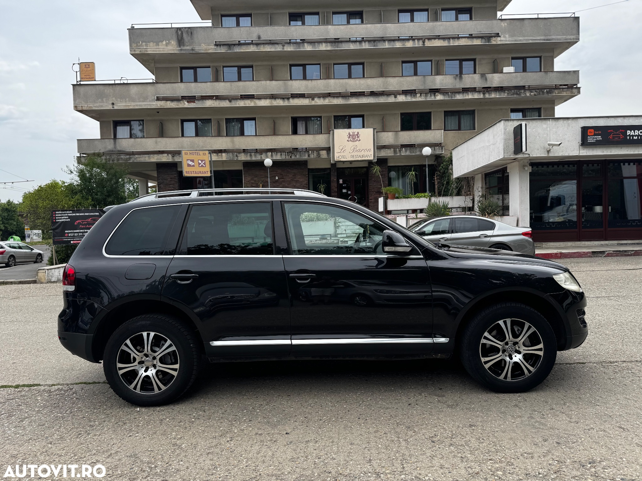 Volkswagen Touareg - 6