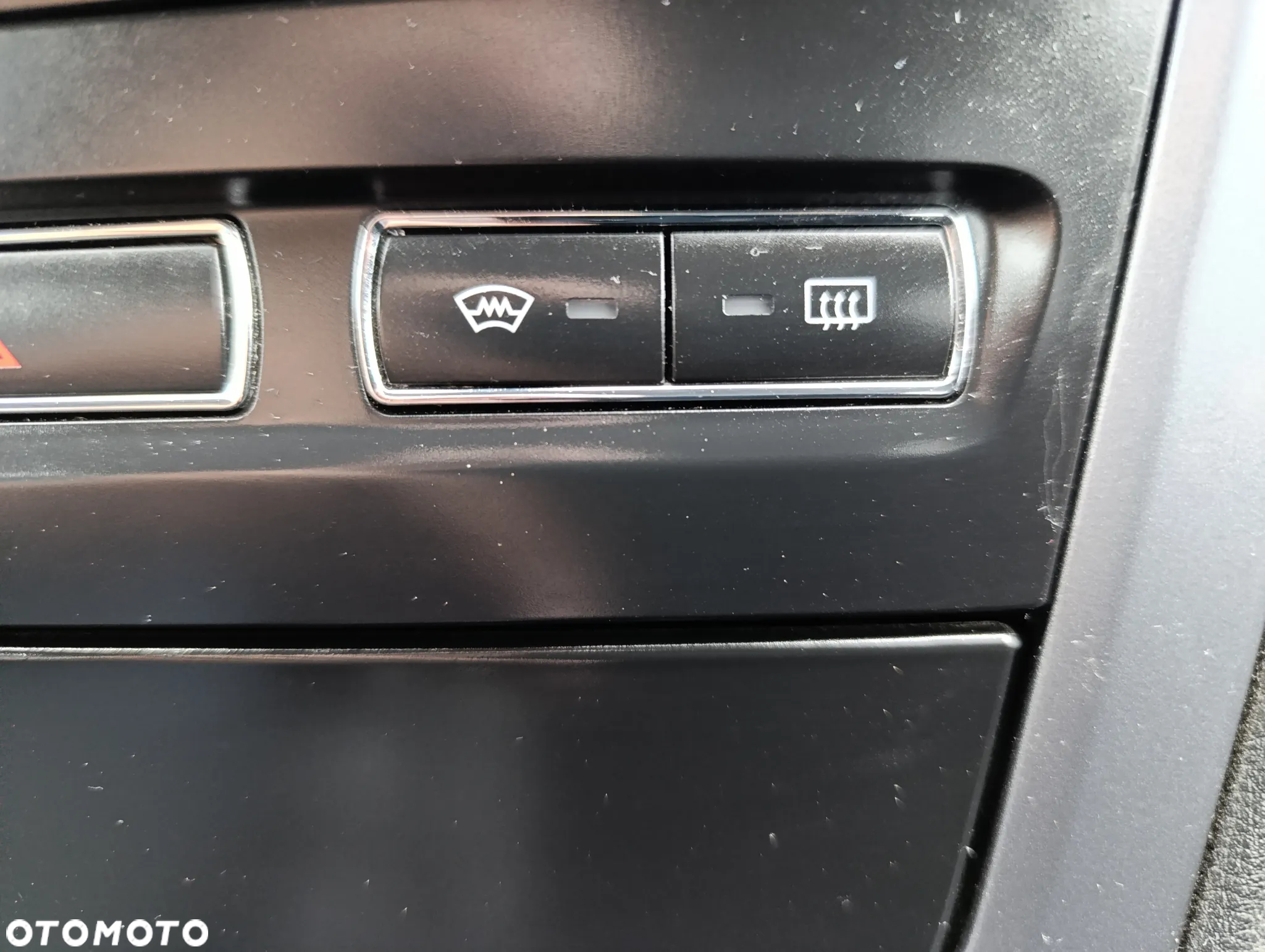 Ford Mondeo 1.6 Silver X - 32