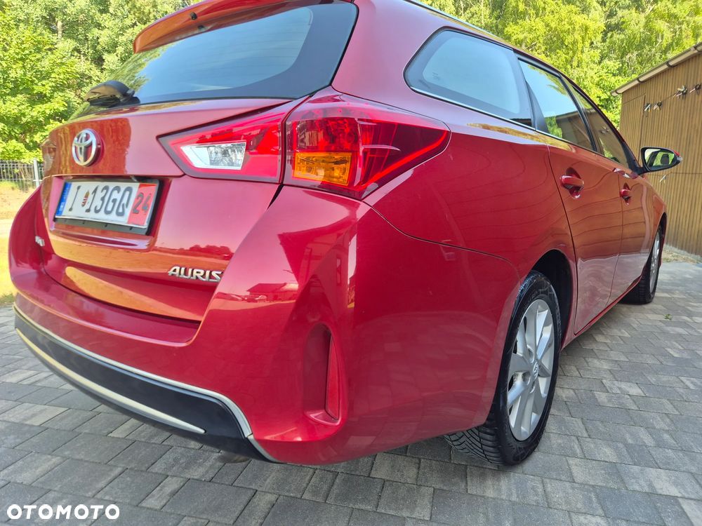 Toyota Auris - 13