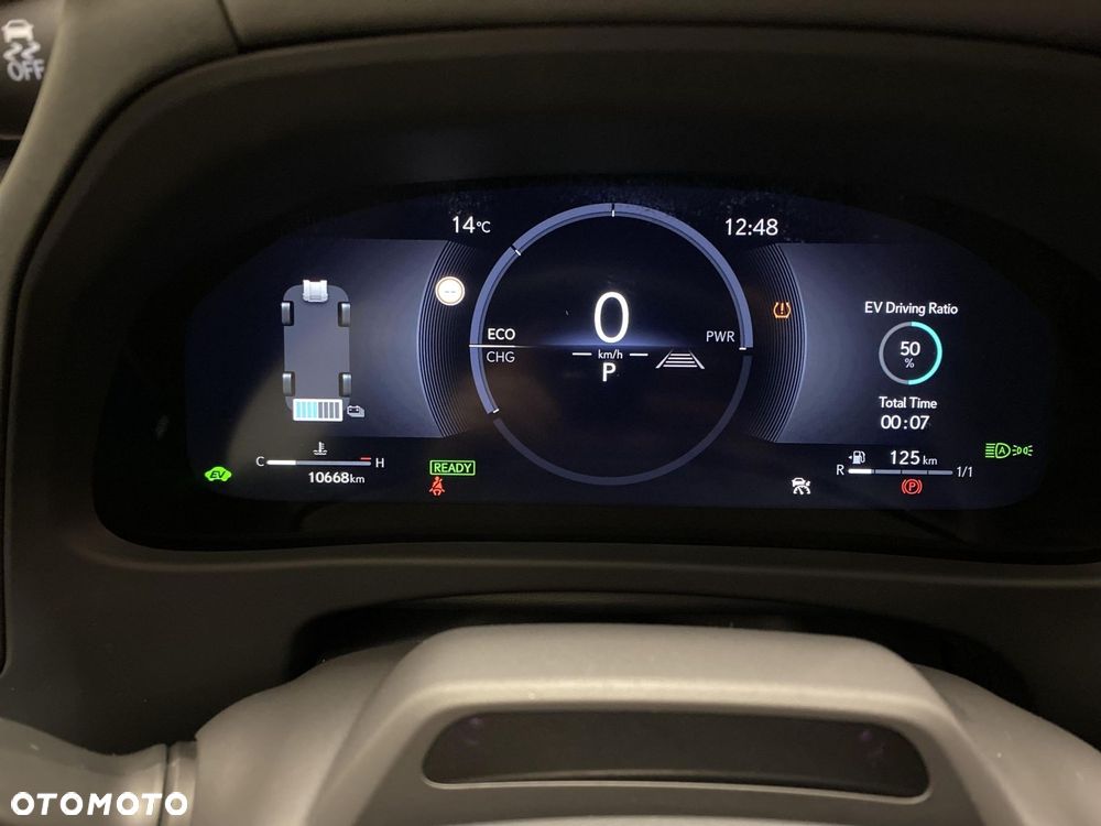 Lexus UX 300h F Sport Design - 21