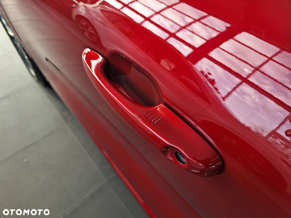 Ford Kuga 1.5 EcoBoost FWD ST-Line X - 11