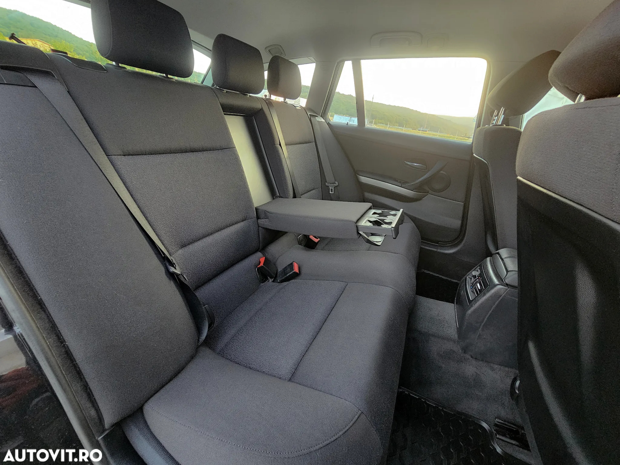 BMW Seria 3 320d DPF Touring - 26