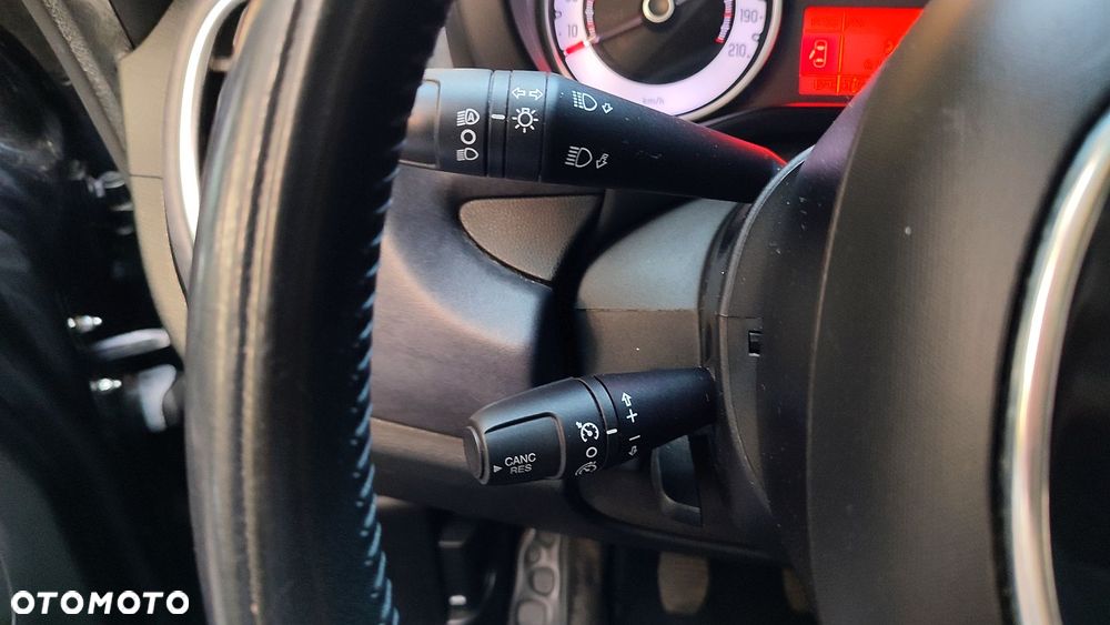 Fiat 500L 1.4 16V Pop-Star - 24