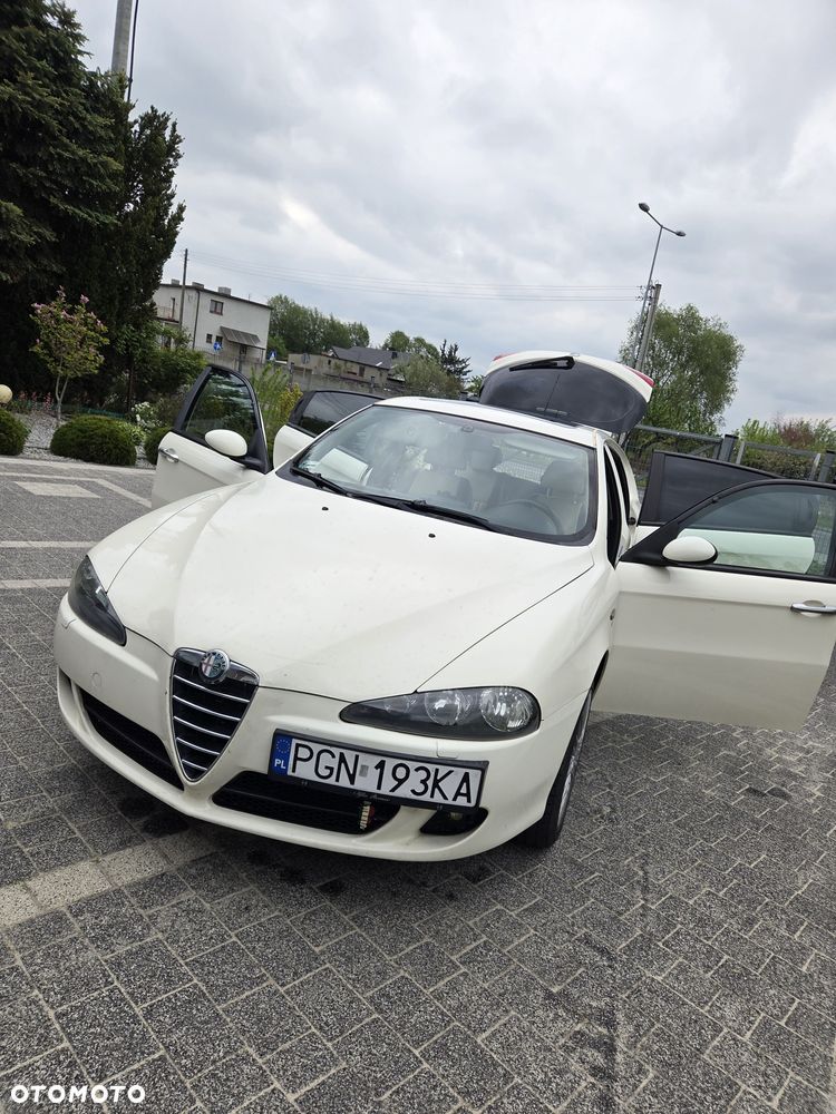 Alfa Romeo 147 - 1