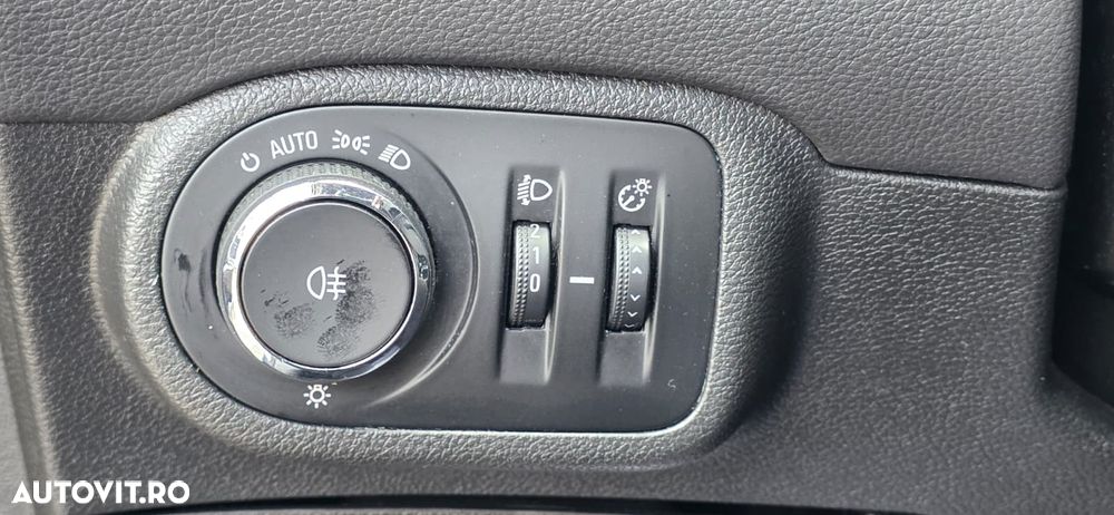 Opel Zafira - 17