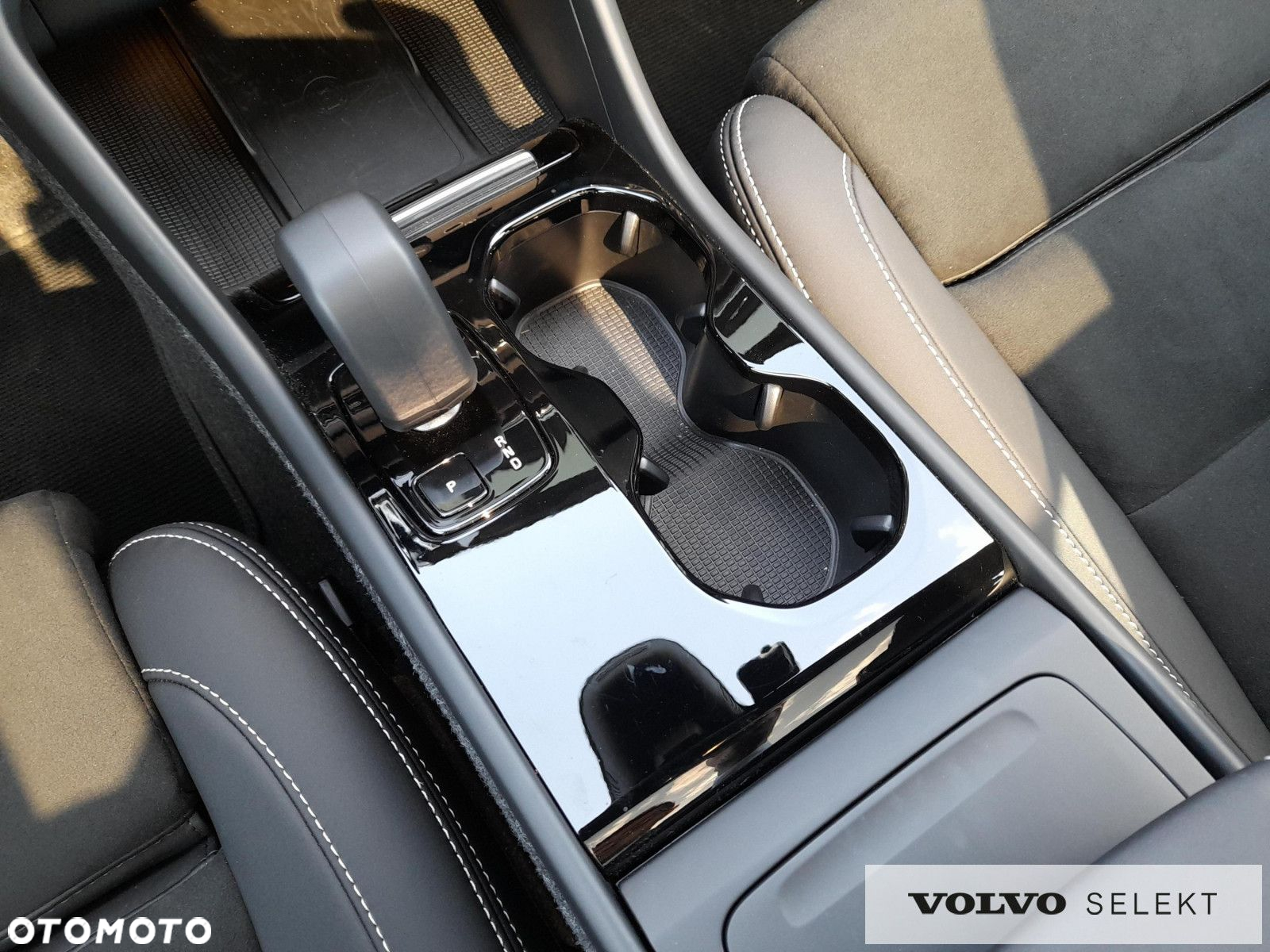 Volvo C40 - 15