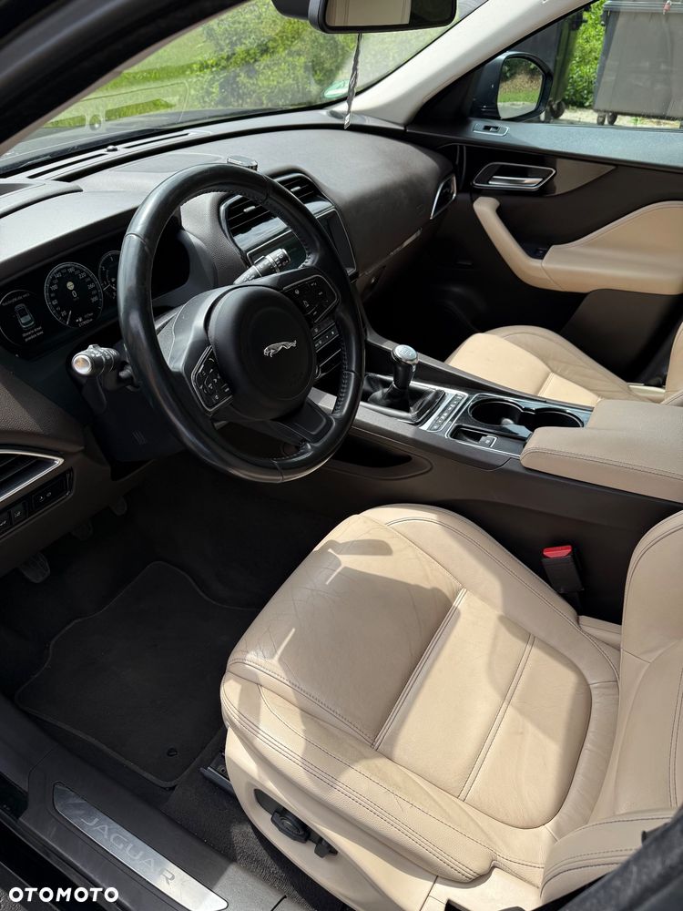 Jaguar F-Pace 2.0 i4D RWD R-Sport - 7