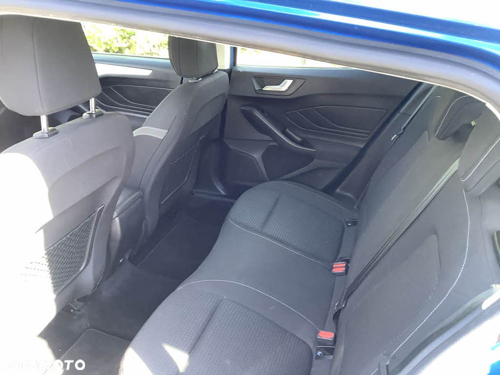 Ford Focus 1.5 EcoBlue Start-Stopp-System TITANIUM - 5