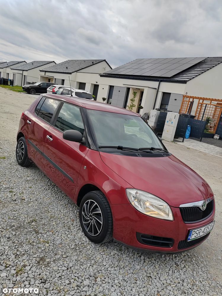 Skoda Fabia 1.2 HTP SPECIAL - 10