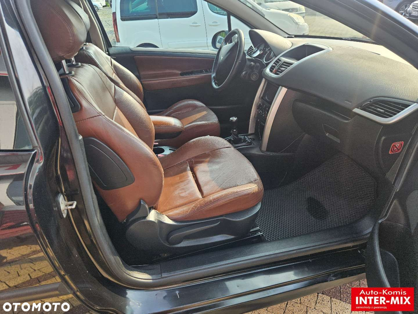 Peugeot 207 - 18