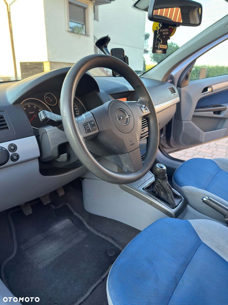 Opel Astra 1.8 Enjoy - 10