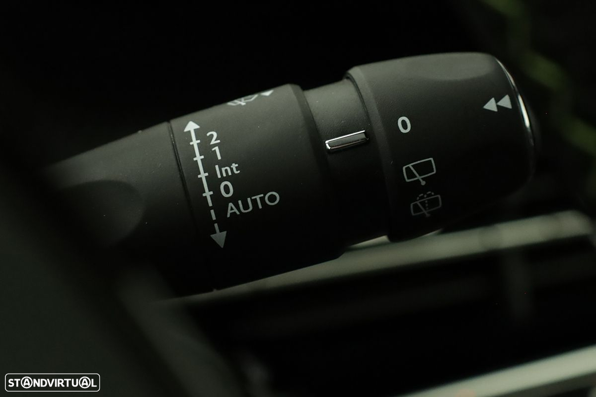 Peugeot e-2008 50 kWh GT - 20