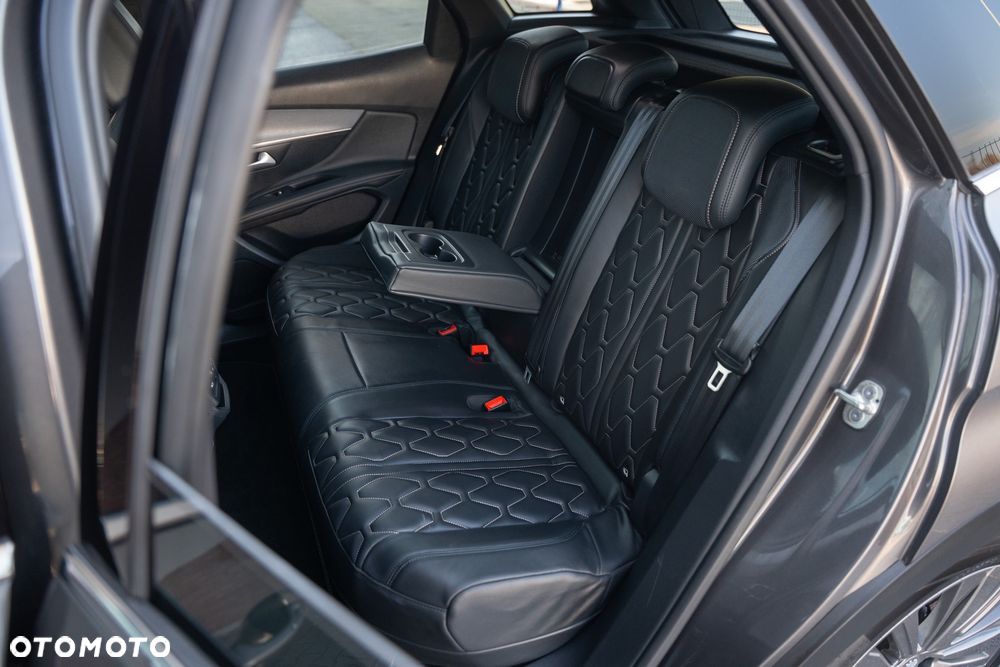 Peugeot 3008 1.6 PureTech Hybrid4 PHEV GT Pack S&S EAT8 - 35