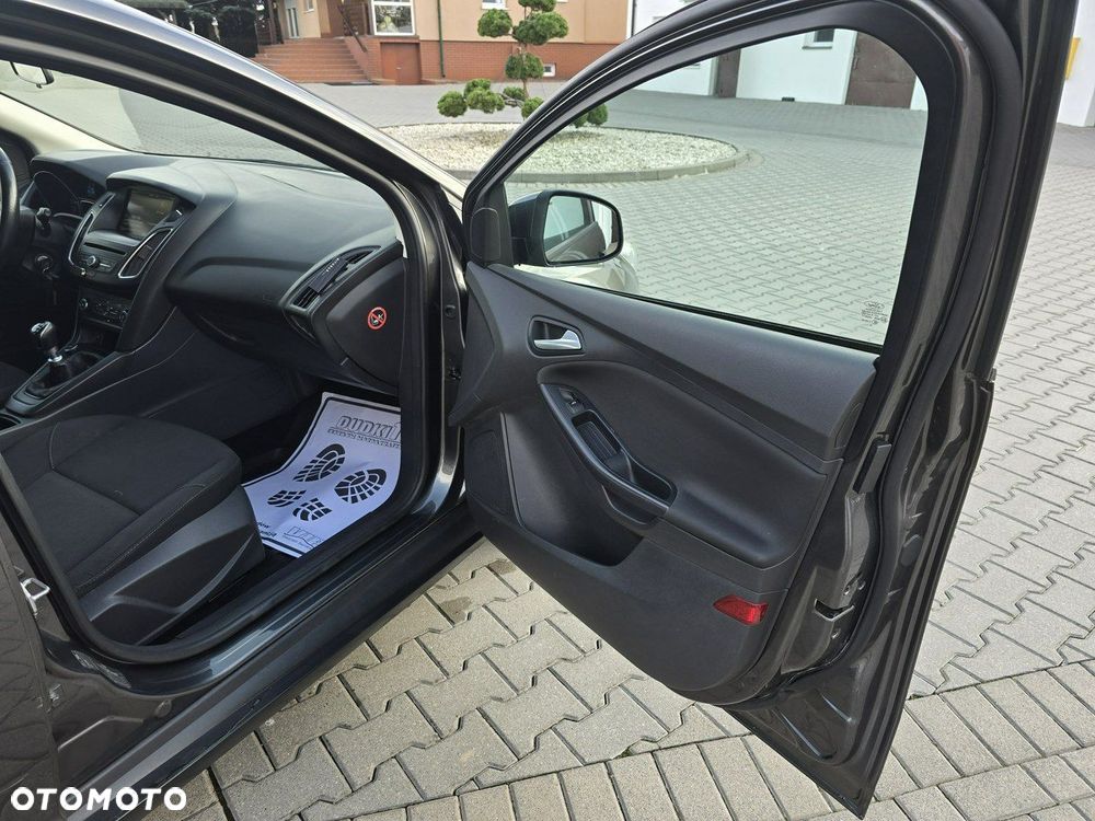 Ford Focus - 26