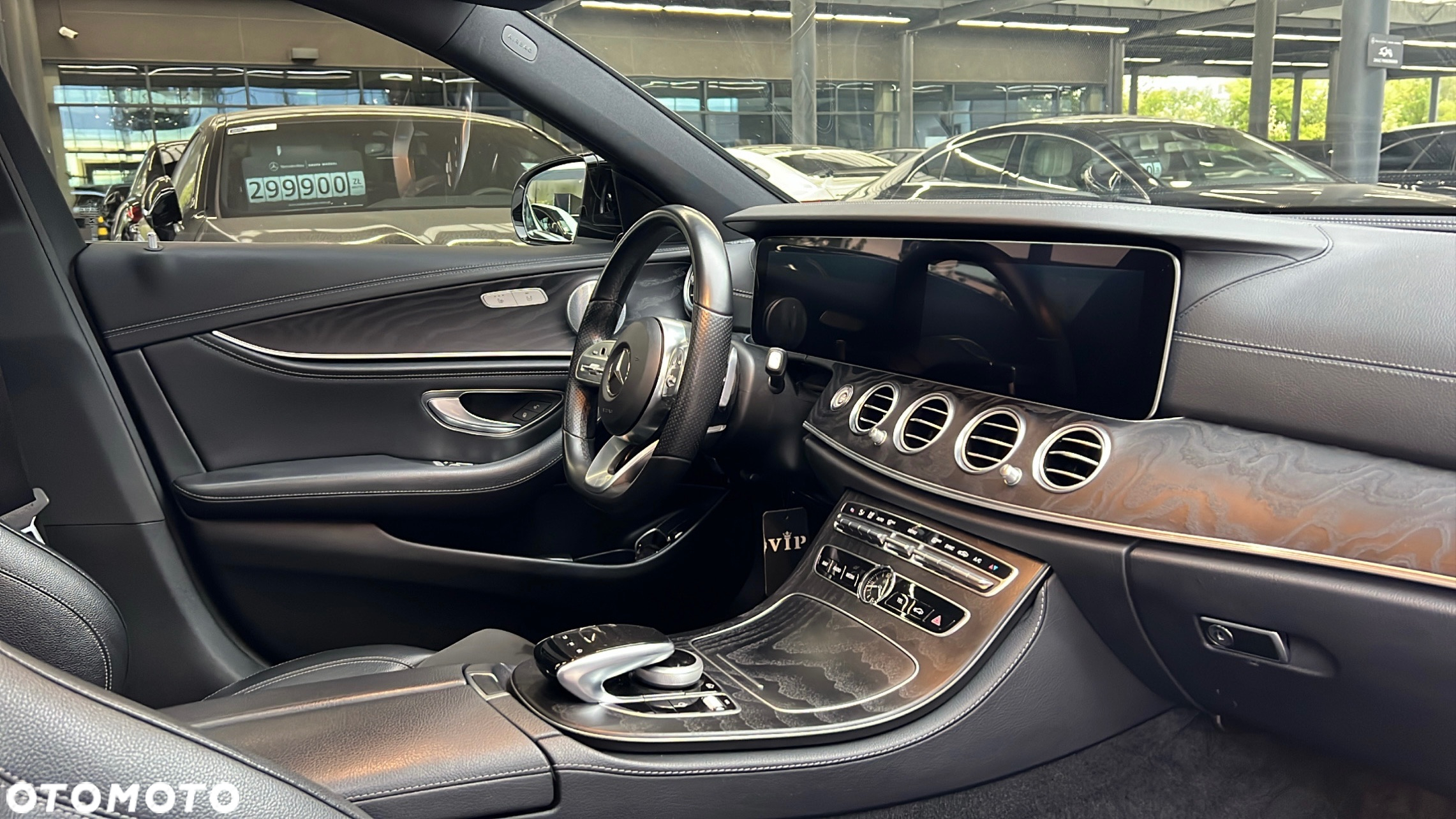Mercedes-Benz Klasa E 220 d 4-Matic 9G-TRONIC - 11