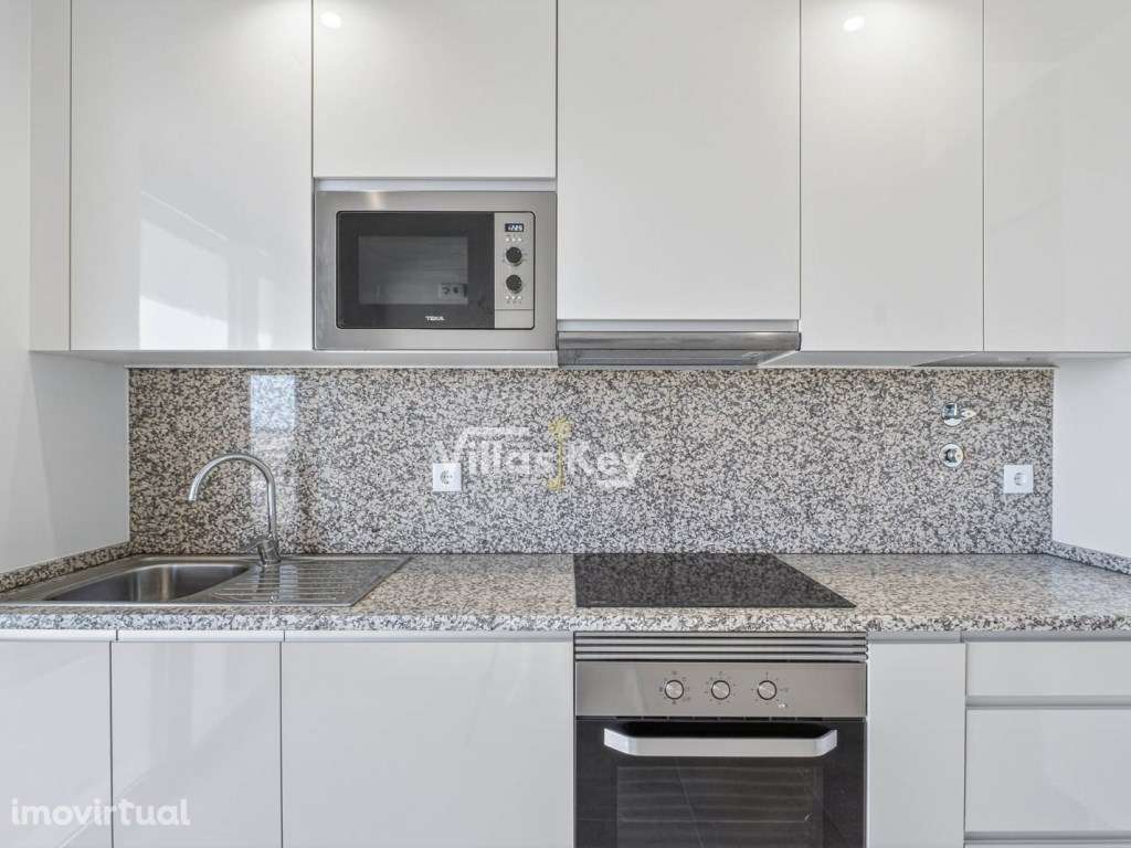 Luminoso apartamento T4 com grandes varandas em Portimão - Grande imagem: 5/17