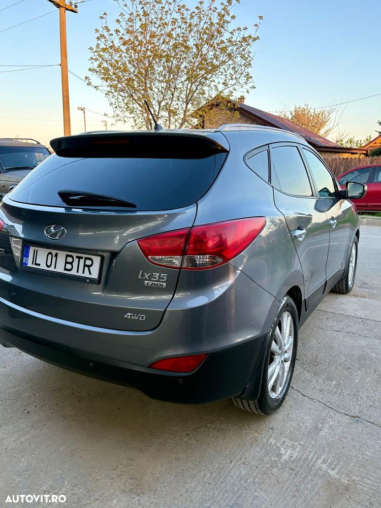 Hyundai ix35 2.0 CRDI 4WD Premium - 3