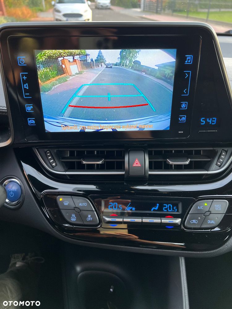 Toyota C-HR - 32