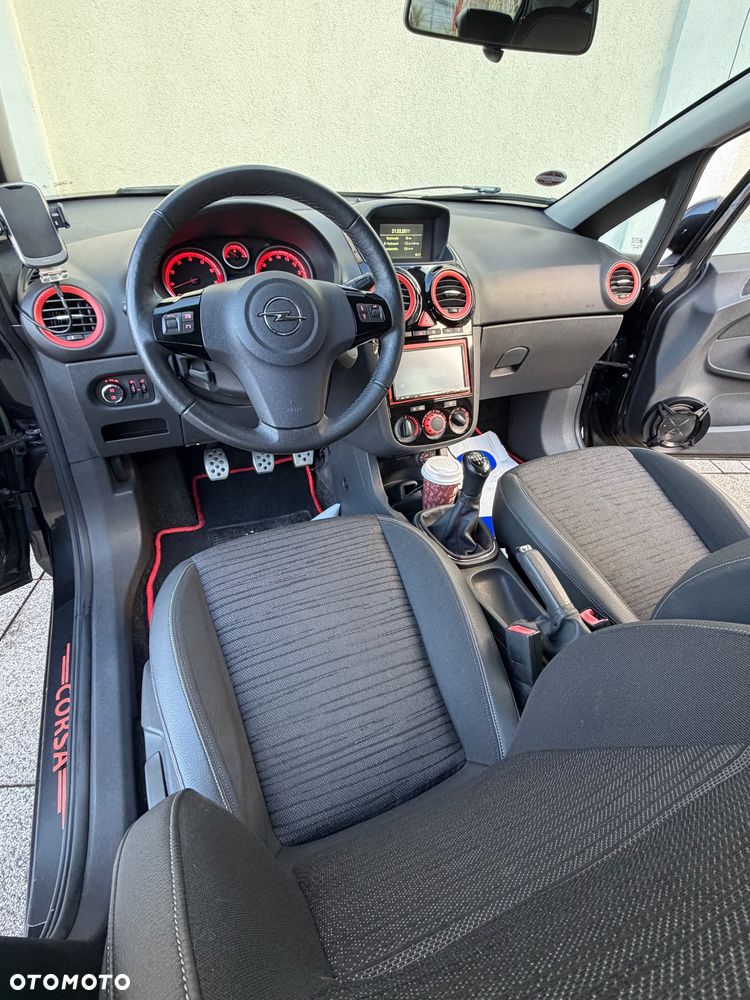 Opel Corsa 1.2 16V Cosmo - 16