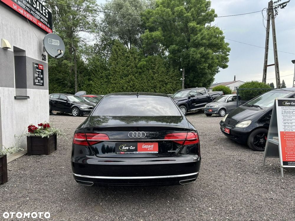 Audi A8 - 6